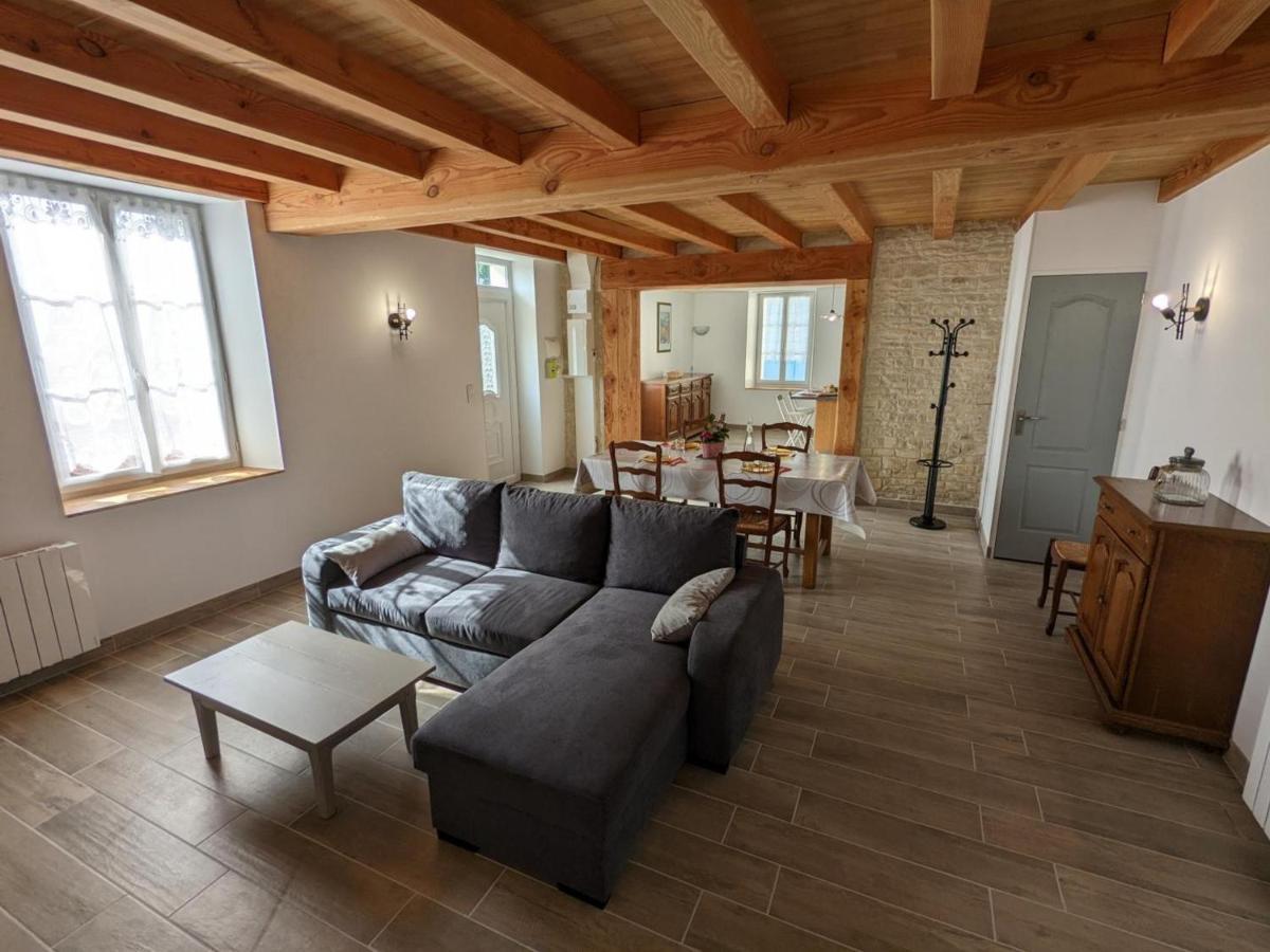 Maison Lumineuse Avec Cour Privative, Proche Sites Culturels, Tout Confort, Equipe Bebe, Wifi Inclus - Fr-1-653-98 Puyreaux Εξωτερικό φωτογραφία