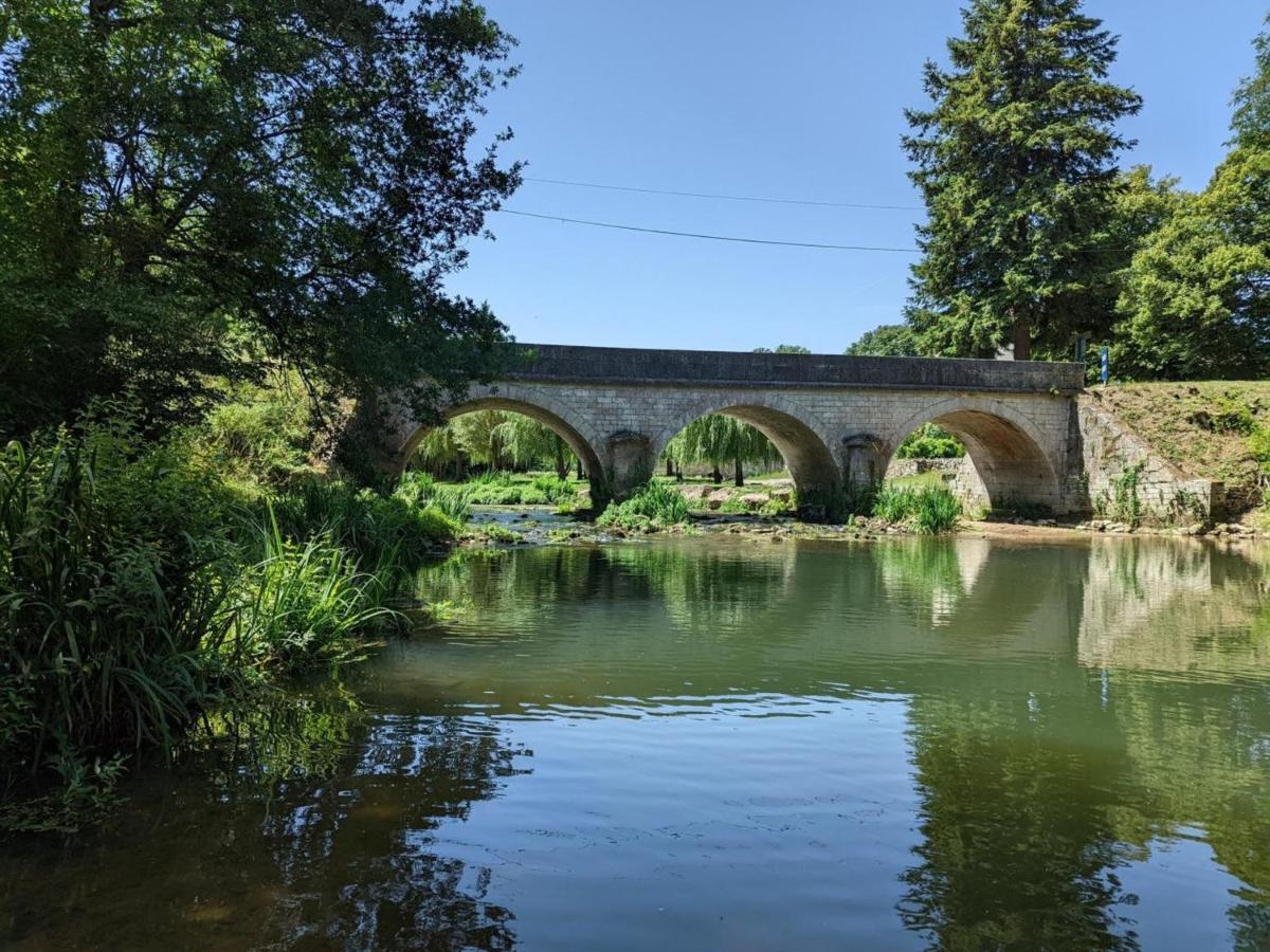 Maison Lumineuse Avec Cour Privative, Proche Sites Culturels, Tout Confort, Equipe Bebe, Wifi Inclus - Fr-1-653-98 Puyreaux Εξωτερικό φωτογραφία